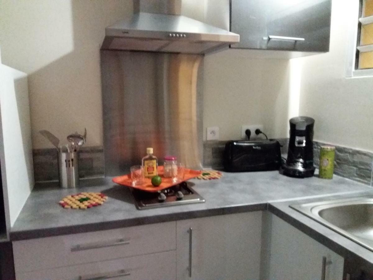 Gite Manguier Apartment Bouillante Bagian luar foto